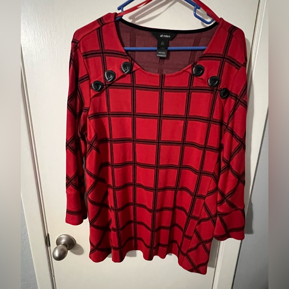 Ali Miles Women's large Top Red Black Button Bell Sleeve Plaid Tunic